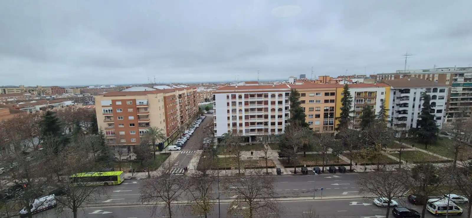 Parking de Piso de alquiler en Badajoz con Aire acondicionado, Calefacción y Terraza