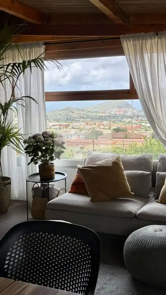 Sala d'estar de Casa o xalet en venda en Valsequillo de Gran Canaria amb Jardí privat i Terrassa