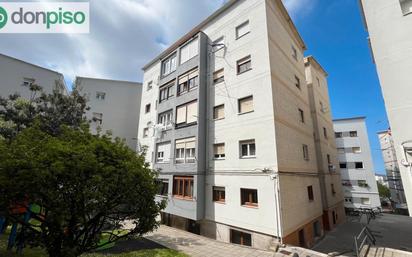 Vista exterior de Pis en venda en Santander amb Parquet