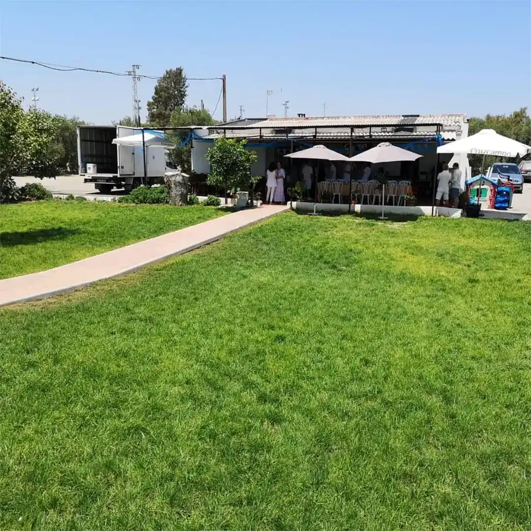 Terrassa de Finca rústica en venda en Lebrija amb Aire condicionat, Jardí privat i Traster