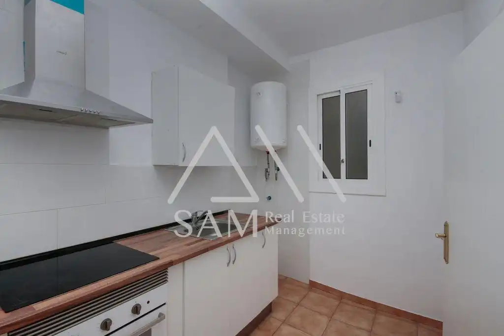 Appartamento con terrazza in vendita a Ciutat Vella, imagen 4