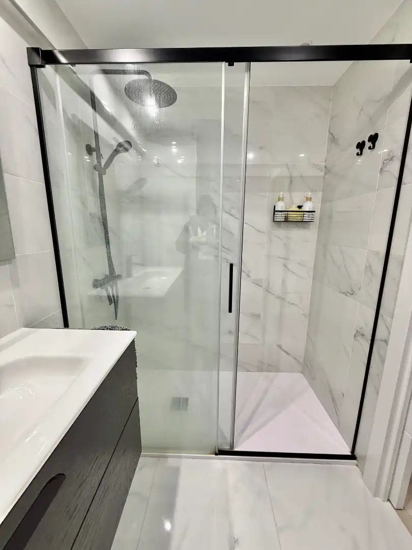 Baño de Piso en venta en Barakaldo  con Balcón