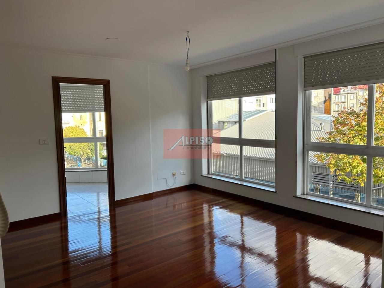 Pis en venda en Ourense Capital  amb Calefacció i Parquet