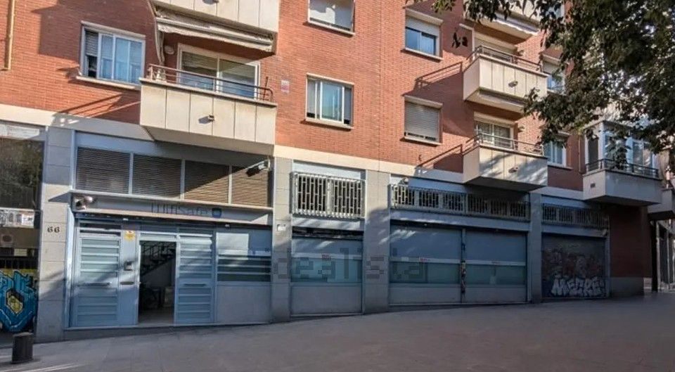 Exterior view of Office to rent in  Barcelona Capital  with Air Conditioner and Heating