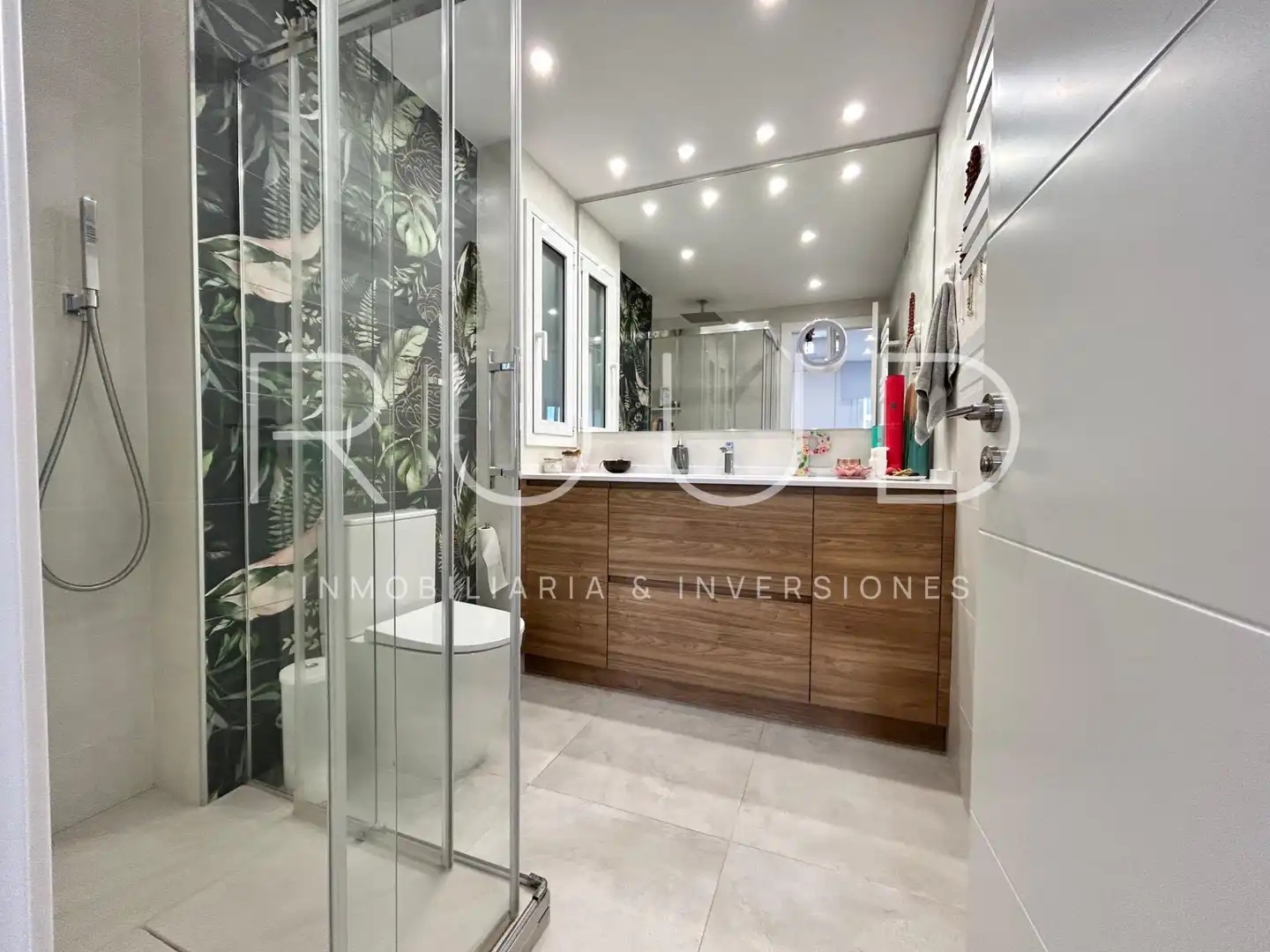 Baño de Piso de alquiler en Barcelona con Aire acondicionado, Calefacción y Parquet