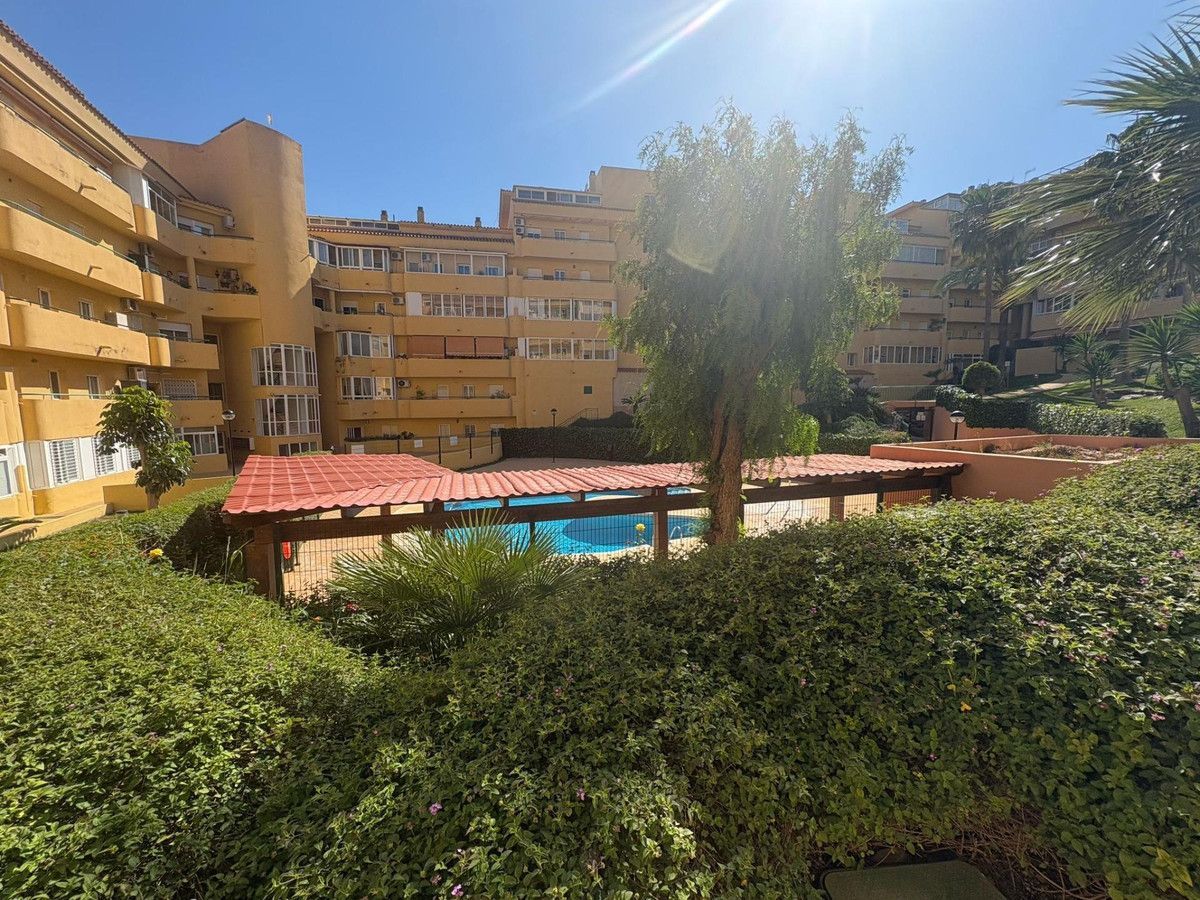 Schwimmbecken von Wohnungen zum verkauf in Periana mit Terrasse und Gemeinschaftspool