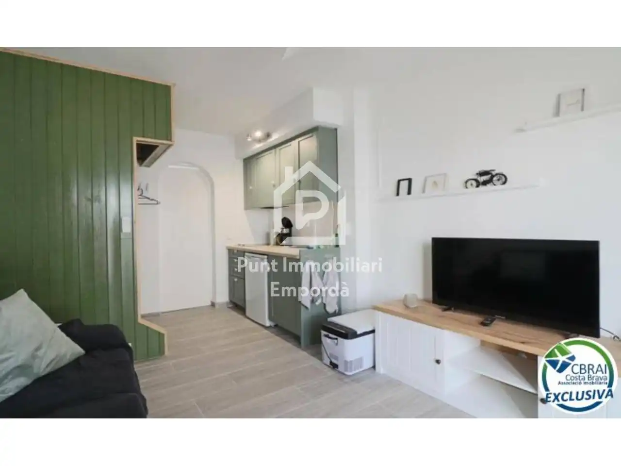 Wohnzimmer von Wohnung zum Verkauf in Empuriabrava mit Parkett, Terrasse und Möbliert