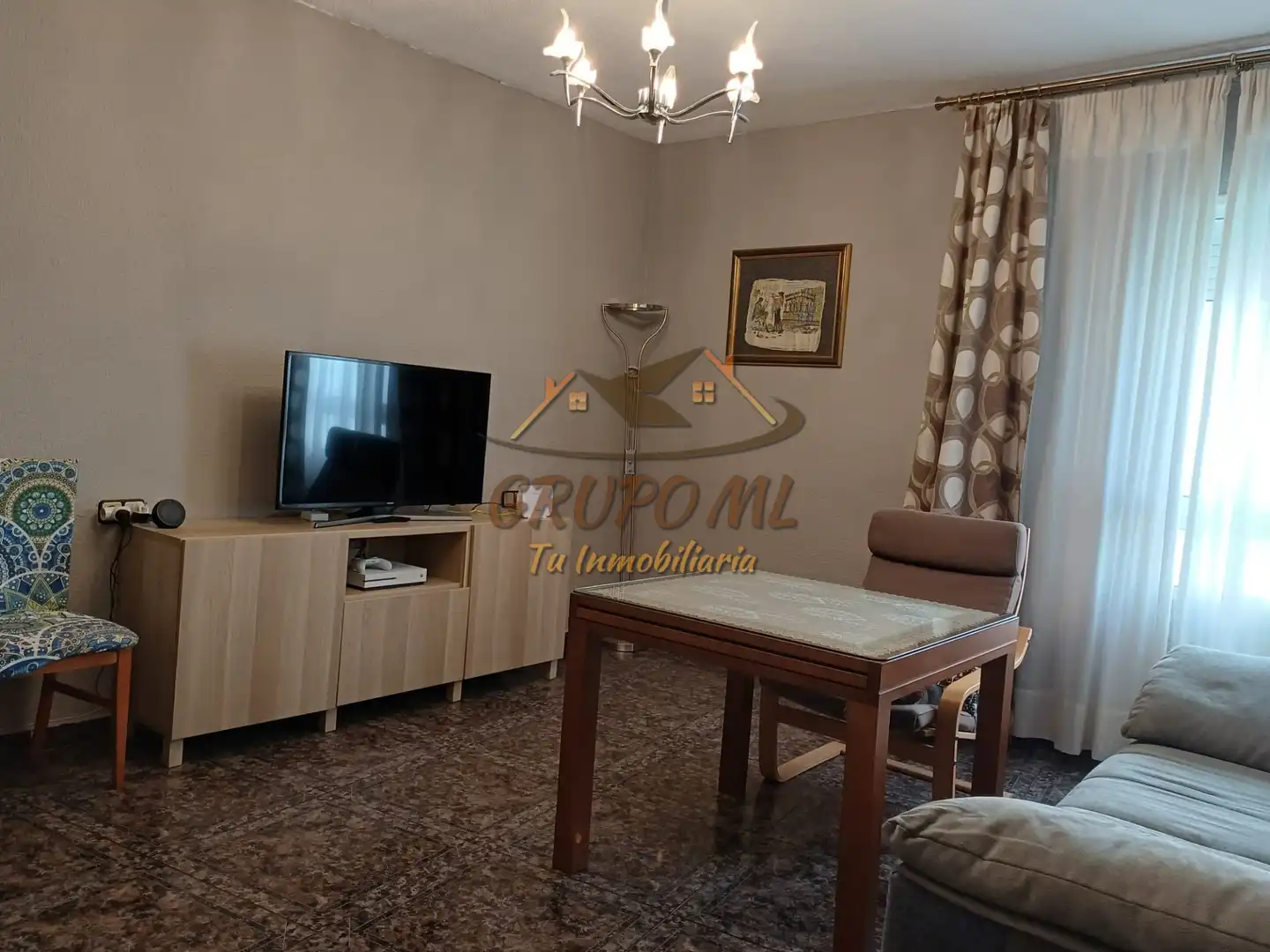 Sala de estar de Piso en venta en Jaén con Aire acondicionado, Calefacción y Amueblado