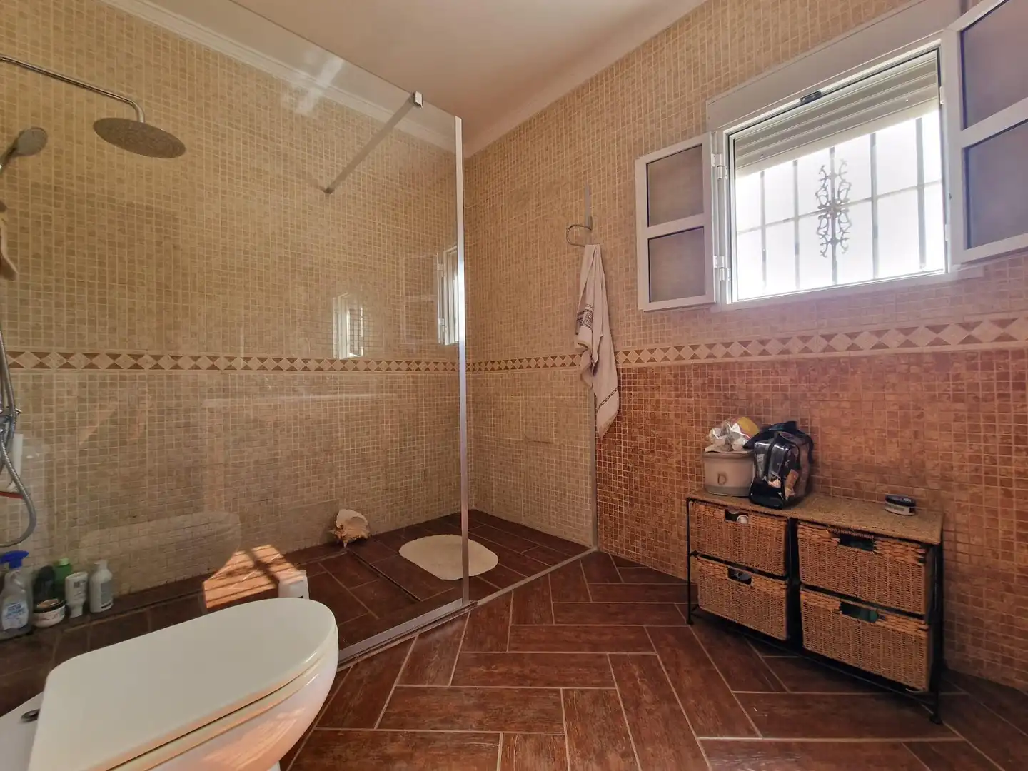 Baño de Finca rústica en venta en Algar con Aire acondicionado