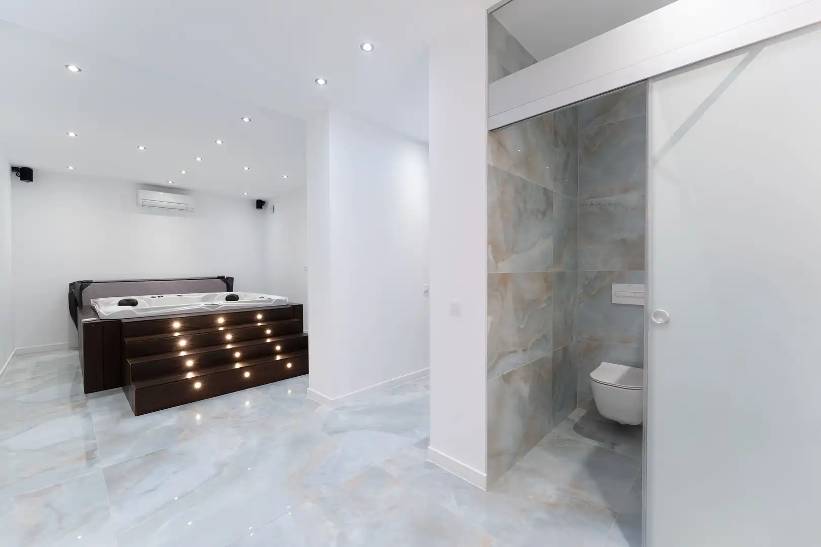 Baño de Dúplex en venta en Mogán con Aire acondicionado, Calefacción y Terraza