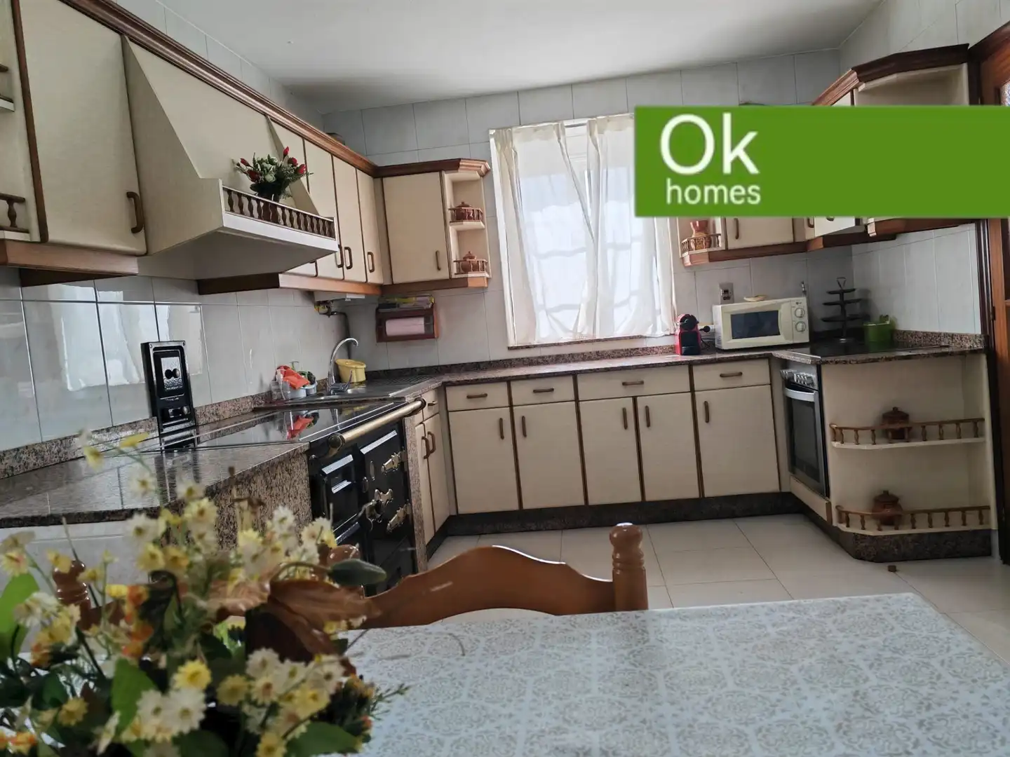 Cocina de Casa adosada de alquiler en Curtis con Calefacción, Trastero y Amueblado