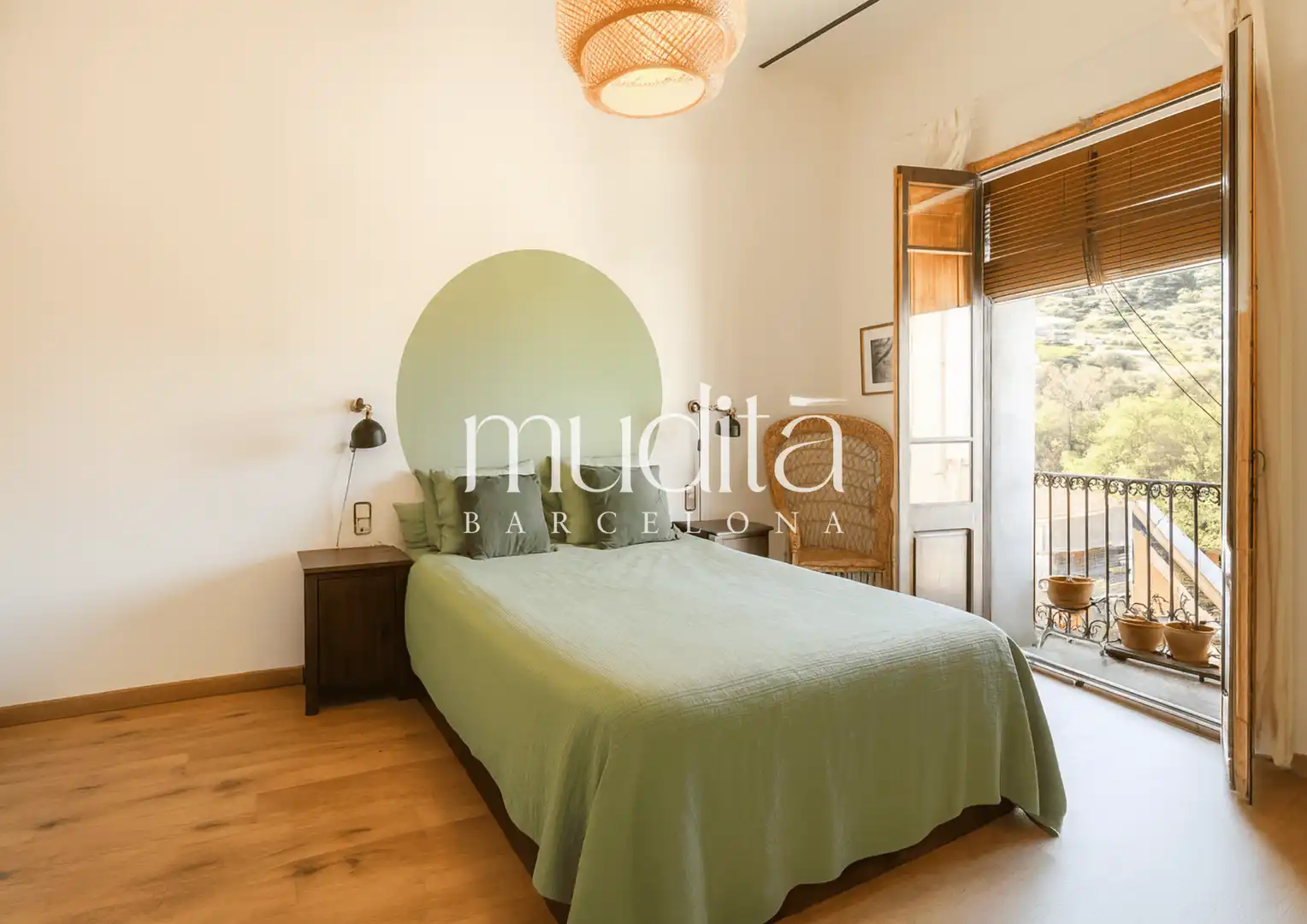 Dormitori de Apartament en venda en Sant Quirze de Besora amb Forn i Balcó