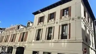Vista exterior de Dúplex en venta en Madrid con Aire acondicionado, Calefacción y Parquet