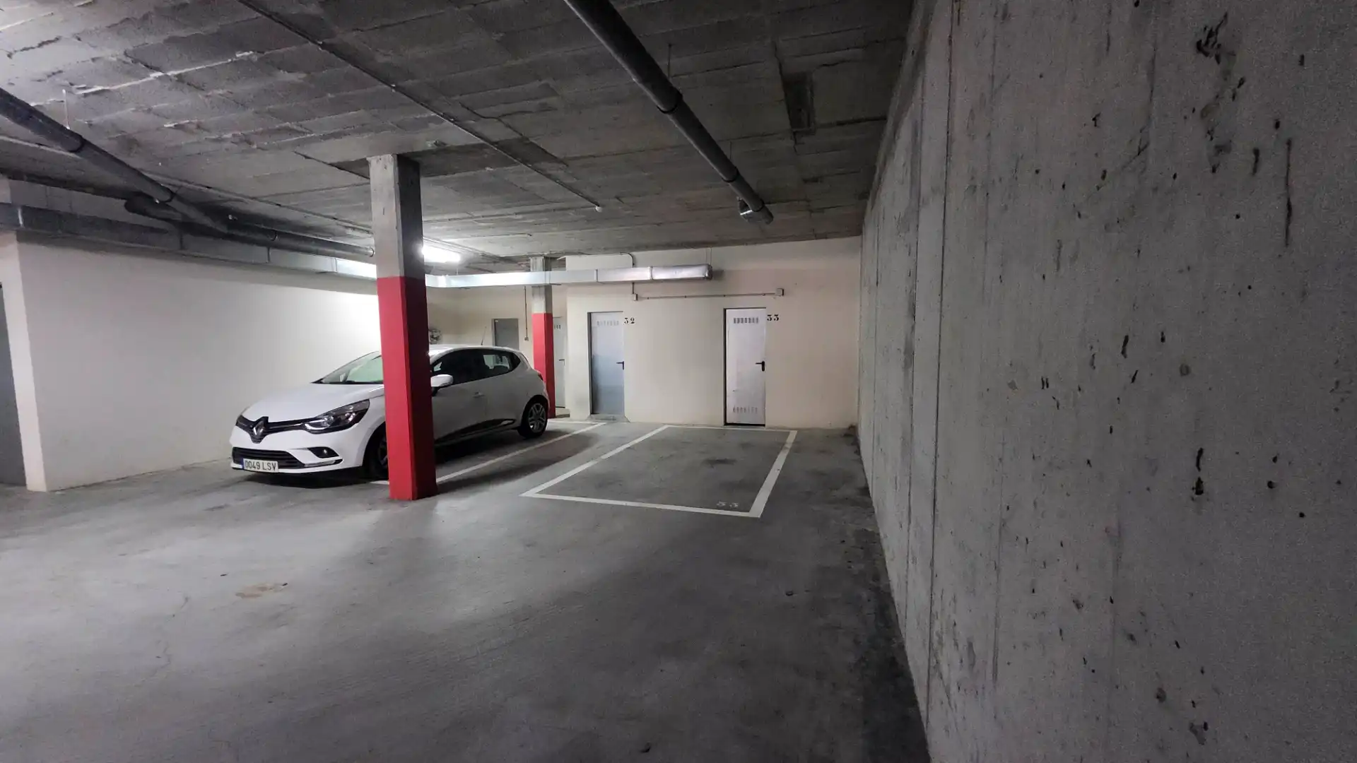Parking de Piso en venta en Miño con Calefacción y Trastero