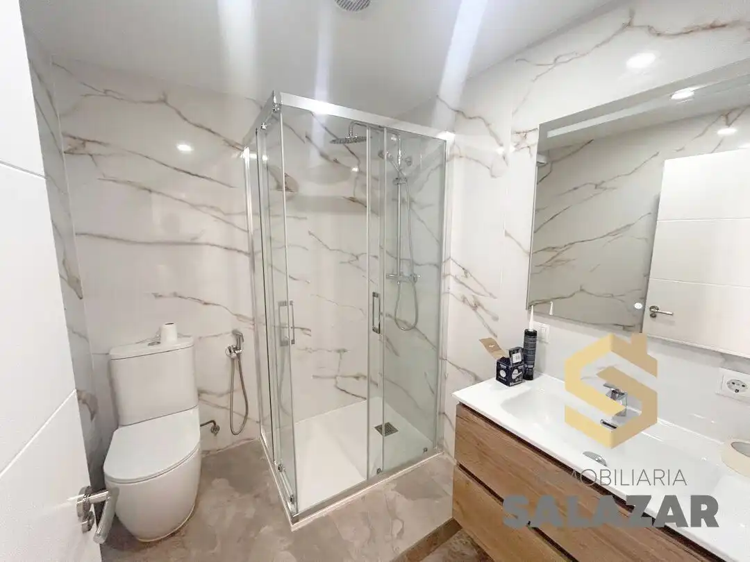 Baño de Piso de alquiler en Bilbao  con Calefacción