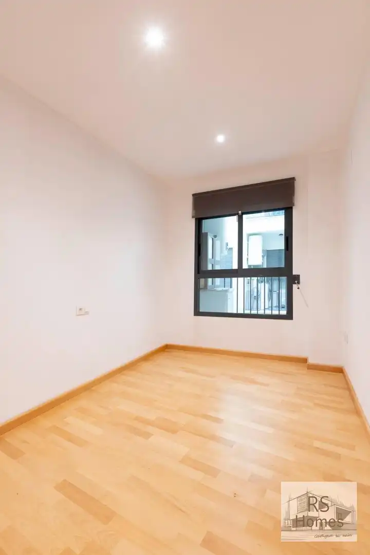 Habitación de Piso en venta en Benaguasil con Aire acondicionado, Terraza y Balcón