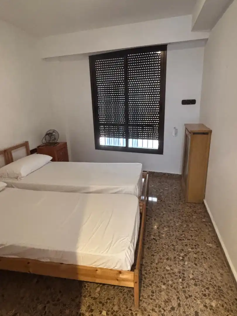 Schlafzimmer von Wohnung zur Miete in Valencia mit Klimaanlage, Heizung und Möbliert