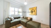 Living room of Flat for sale in  Madrid Capital  with Terrace, Storage room and Furnished