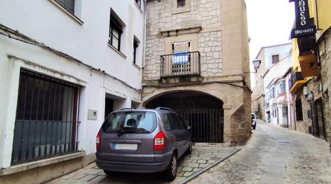 Edificio a reformar en pleno centro de Trujillo