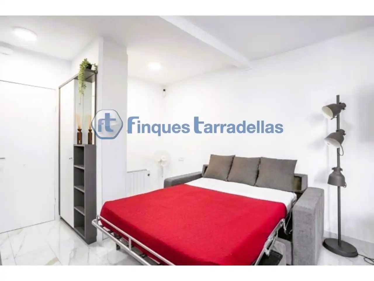 Habitación de Estudio en venta en Blanes con Terraza y Alarma