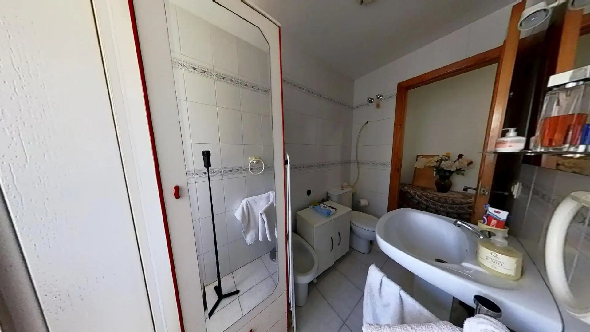 Badezimmer von Wohnungen zum Verkauf in Gualchos mit Klimaanlage, Terrasse und Abstellraum
