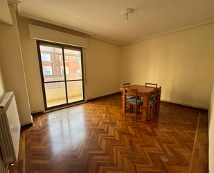 Living room of Flat to rent in Zamora Capital   with Heating, Washing machine and Microwave