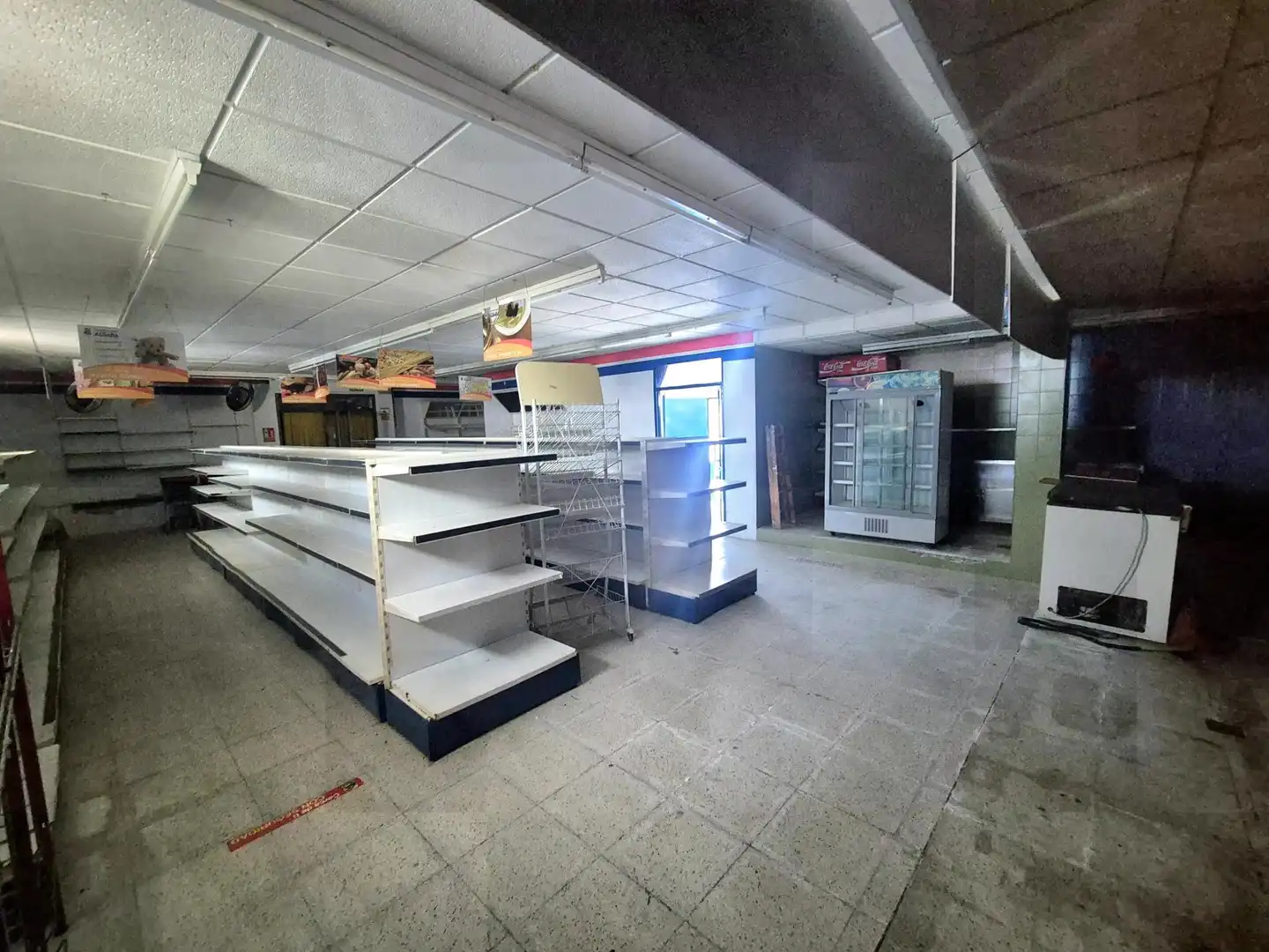 Local en venda en Montijo amb Calefacció