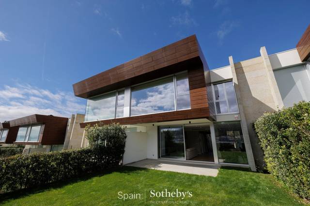 Casa adosada en Venta en lugar de Areas en Monte Porreiro