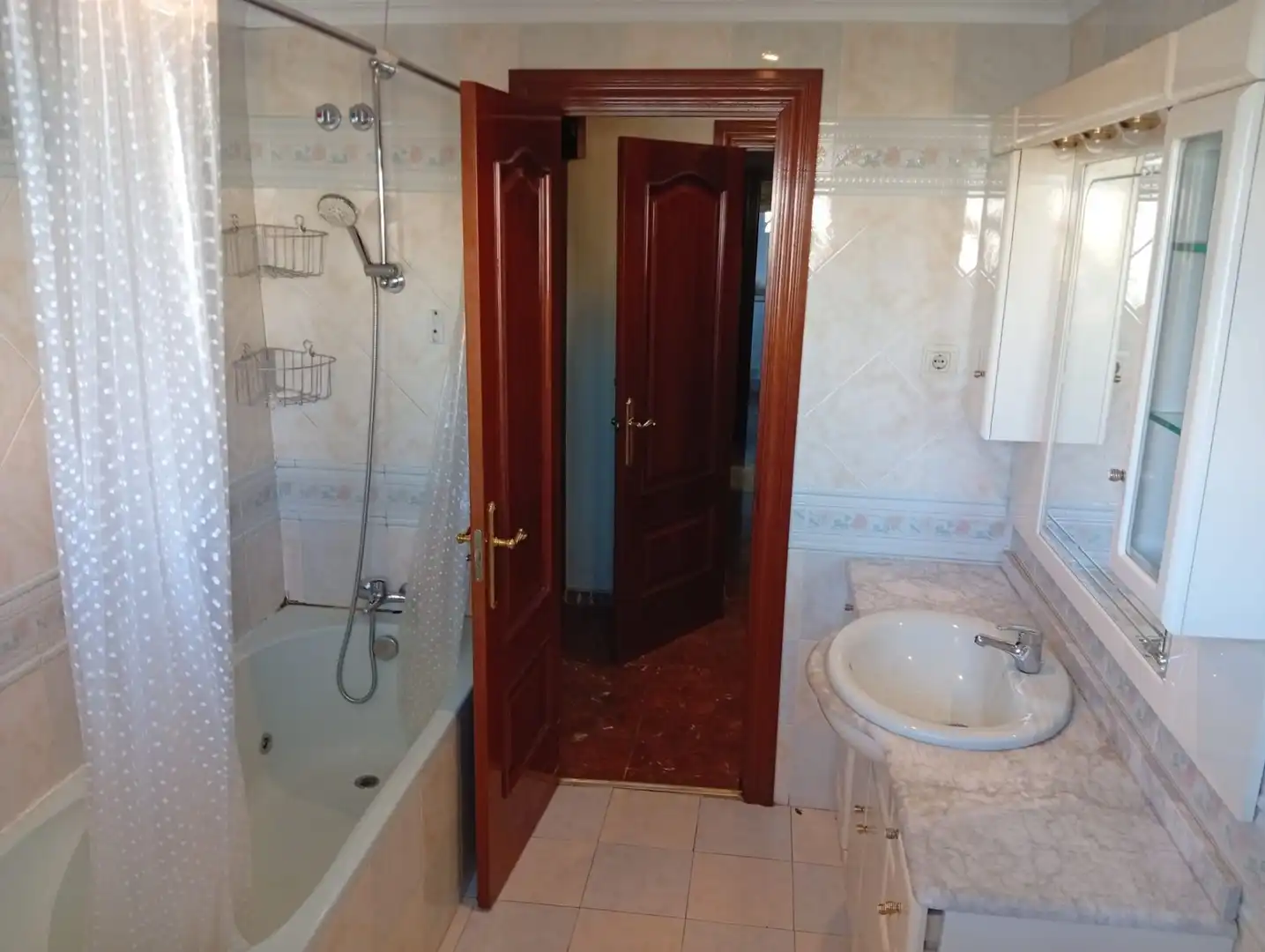 Bathroom of Flat for sale in Málaga  with Air Conditioner and Terrace