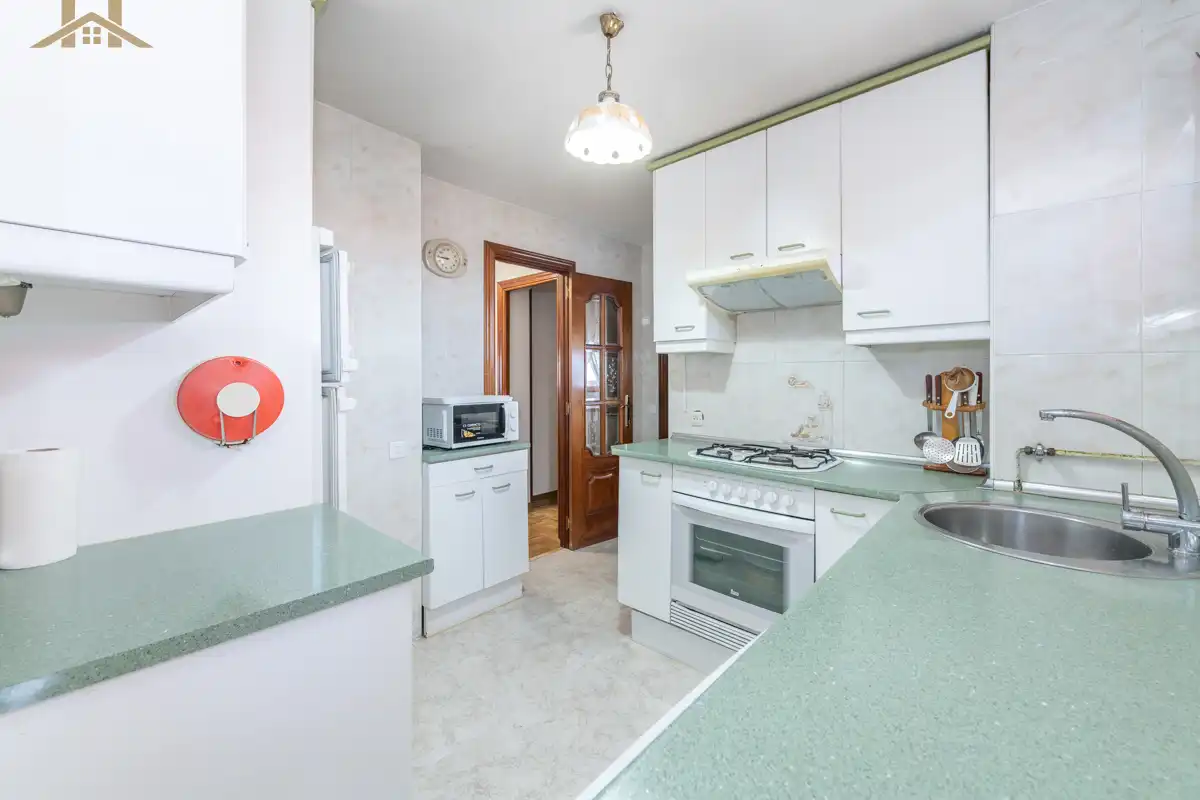 Küche von Wohnung zum Verkauf in Madrid mit Klimaanlage, Heizung und Terrasse