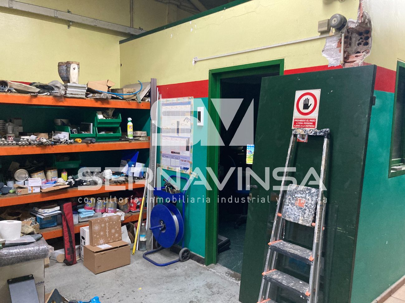 Nau industrial en venda en Sabadell