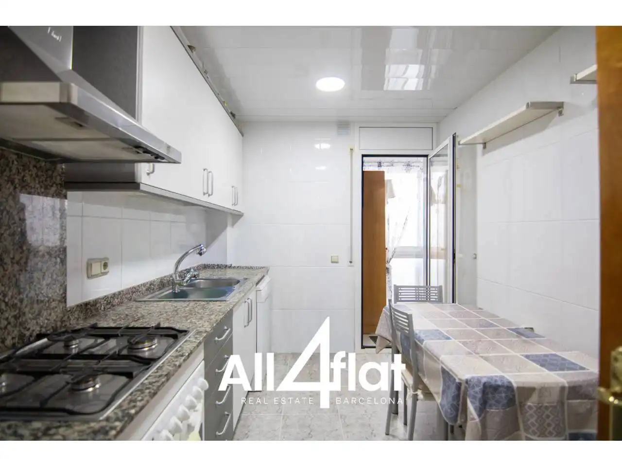 Küche von Wohnung zum Verkauf in Viladecans mit Klimaanlage, Heizung und Balkon