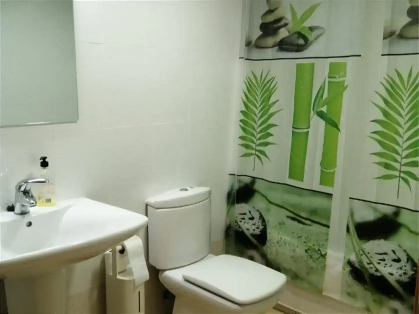 Badezimmer von Wohnung zur Miete in  Murcia Capital mit Klimaanlage und Balkon