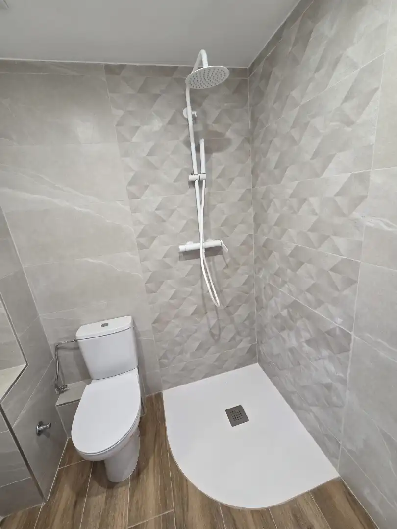 Baño de Piso en venta en Olèrdola con Aire acondicionado, Calefacción y Horno
