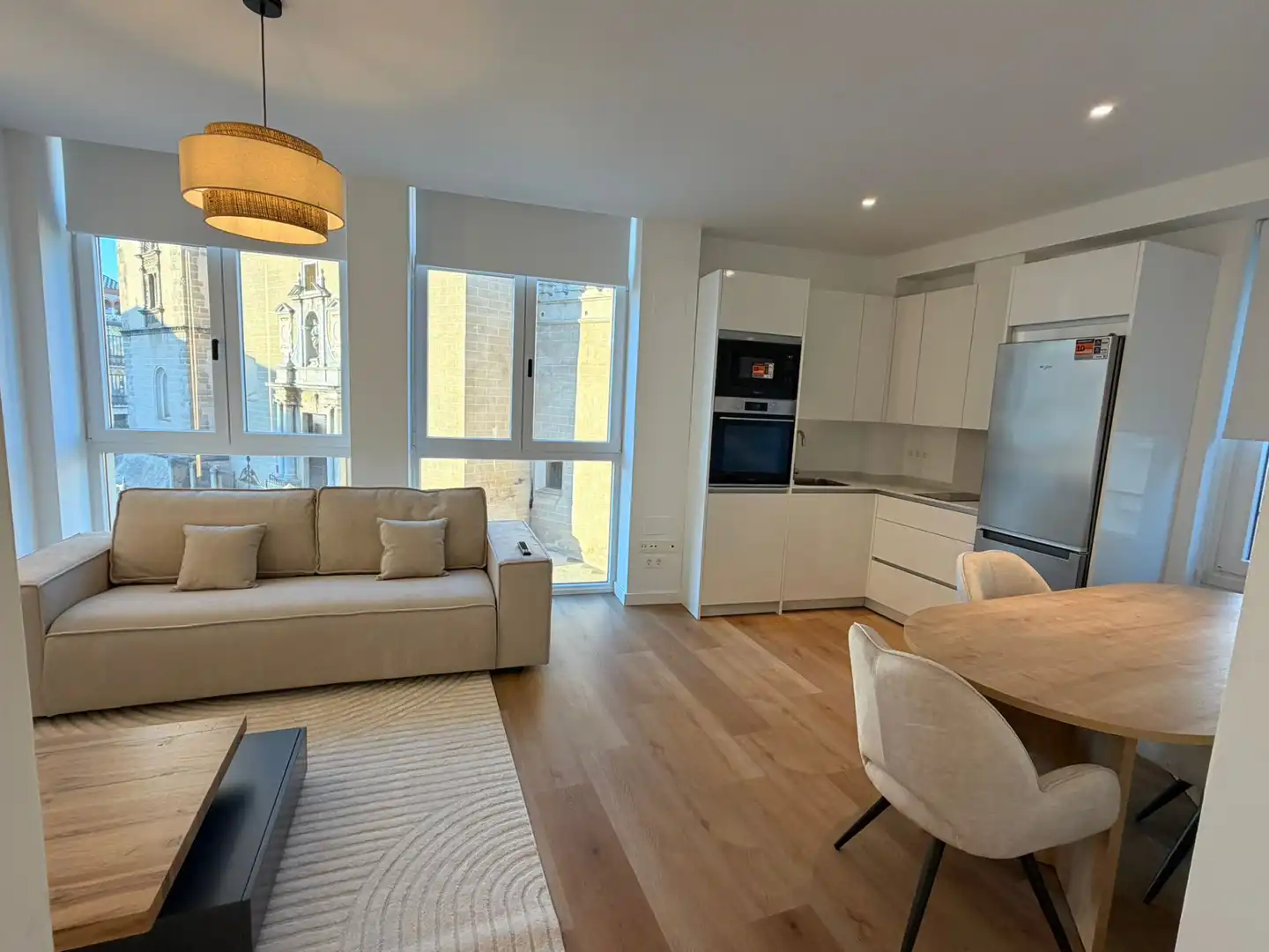 Sala d'estar de Apartament de lloguer en Badajoz amb Aire condicionat, Calefacció i Parquet