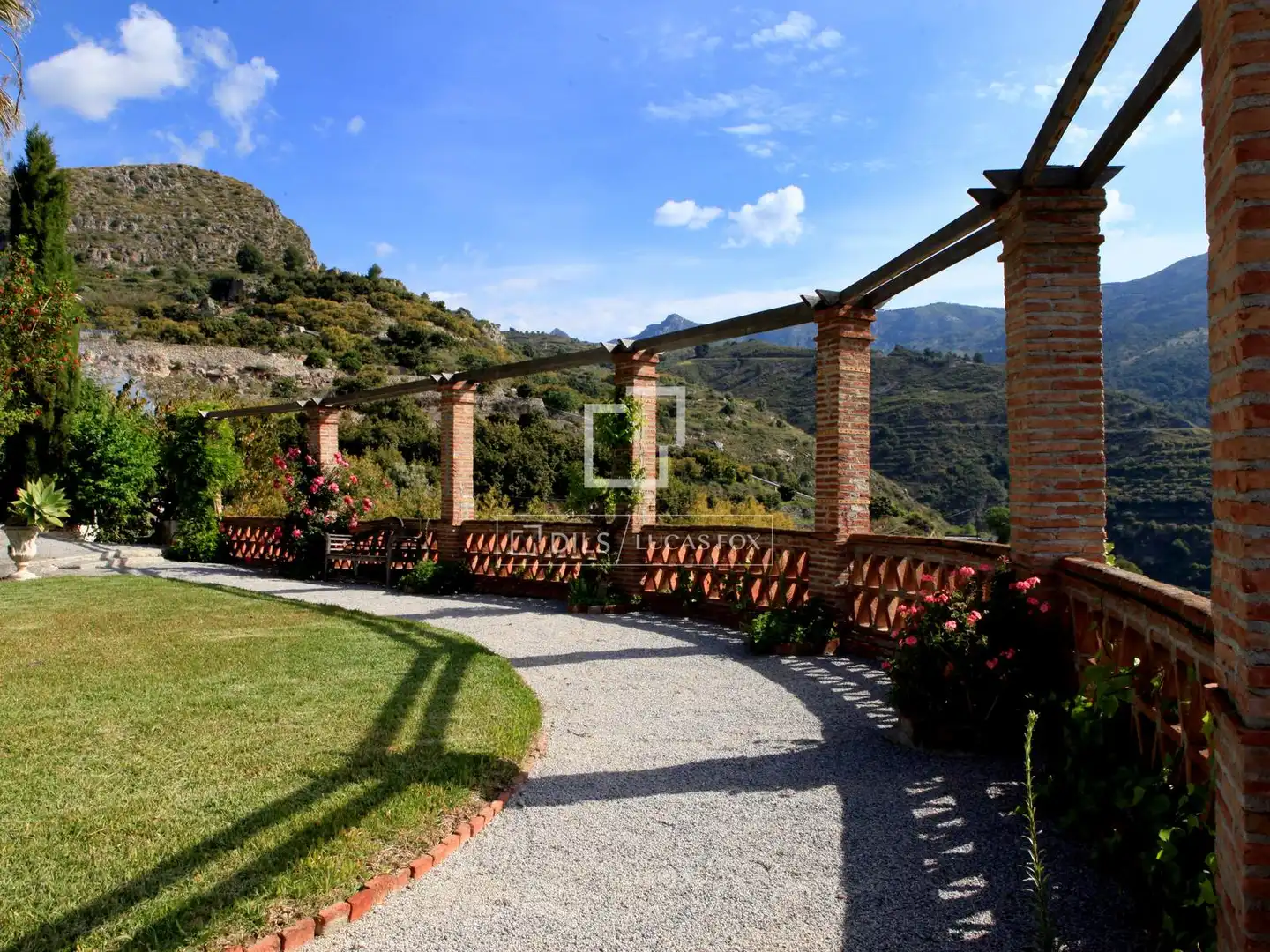 Jardín de Finca rústica en venta en Otívar con Aire acondicionado, Jardín privado y Terraza
