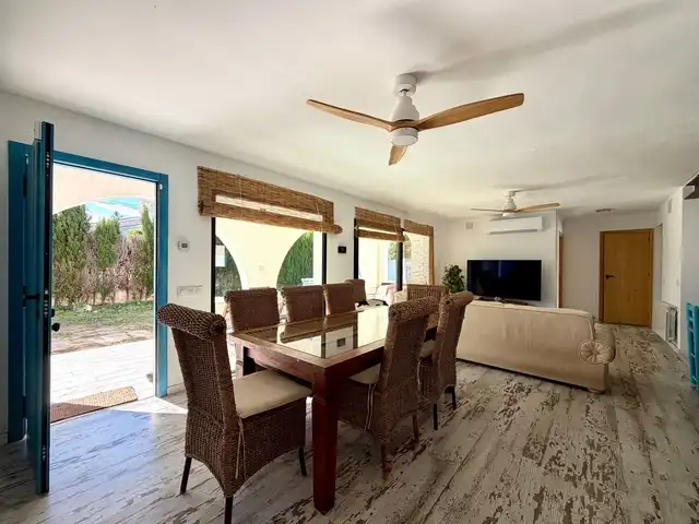 Comedor de Casa o chalet en venta en Dénia con Aire acondicionado, Calefacción y Jardín privado