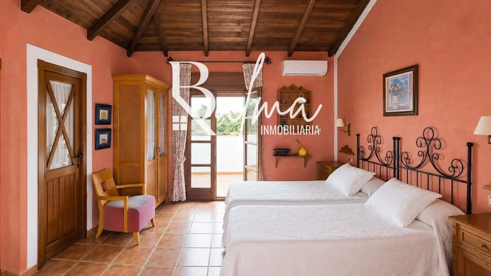 Detached house with pool for sale in Casco Histórico, imagen 30