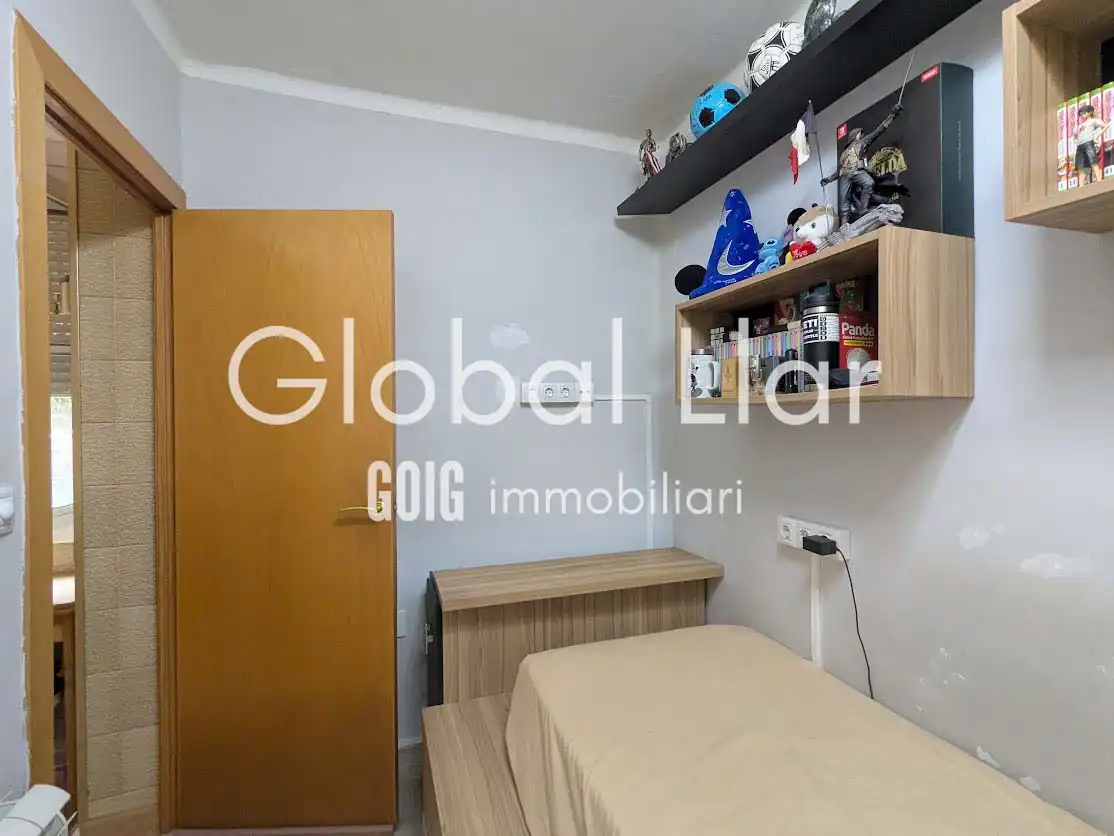 Dormitori de Pis en venda en Sabadell amb Calefacció, Parquet i Forn