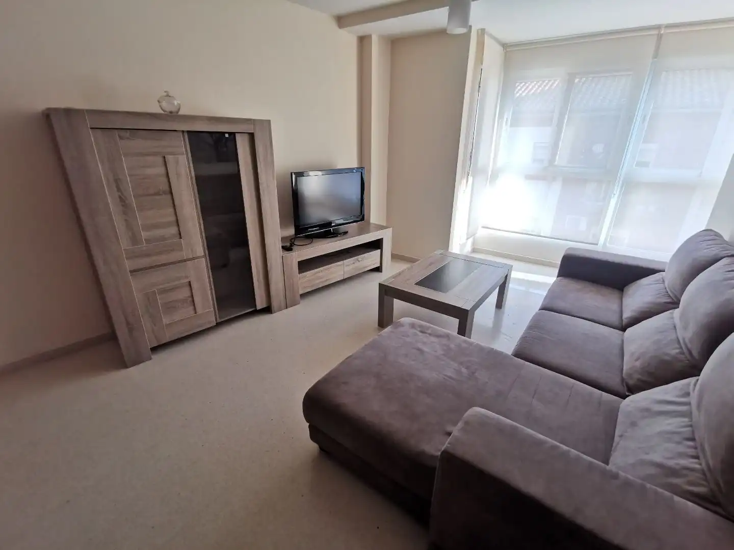 Living room of Flat for rent in Valencia  with Air Conditioner, Heating and Storage room