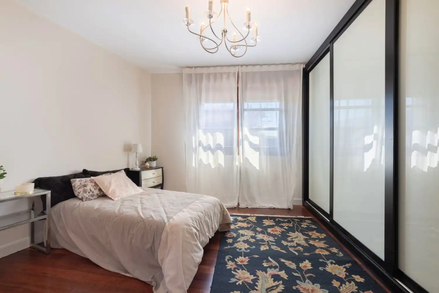 Habitación de Casa o chalet en venta en Zalla  con Calefacción, Parquet y Terraza
