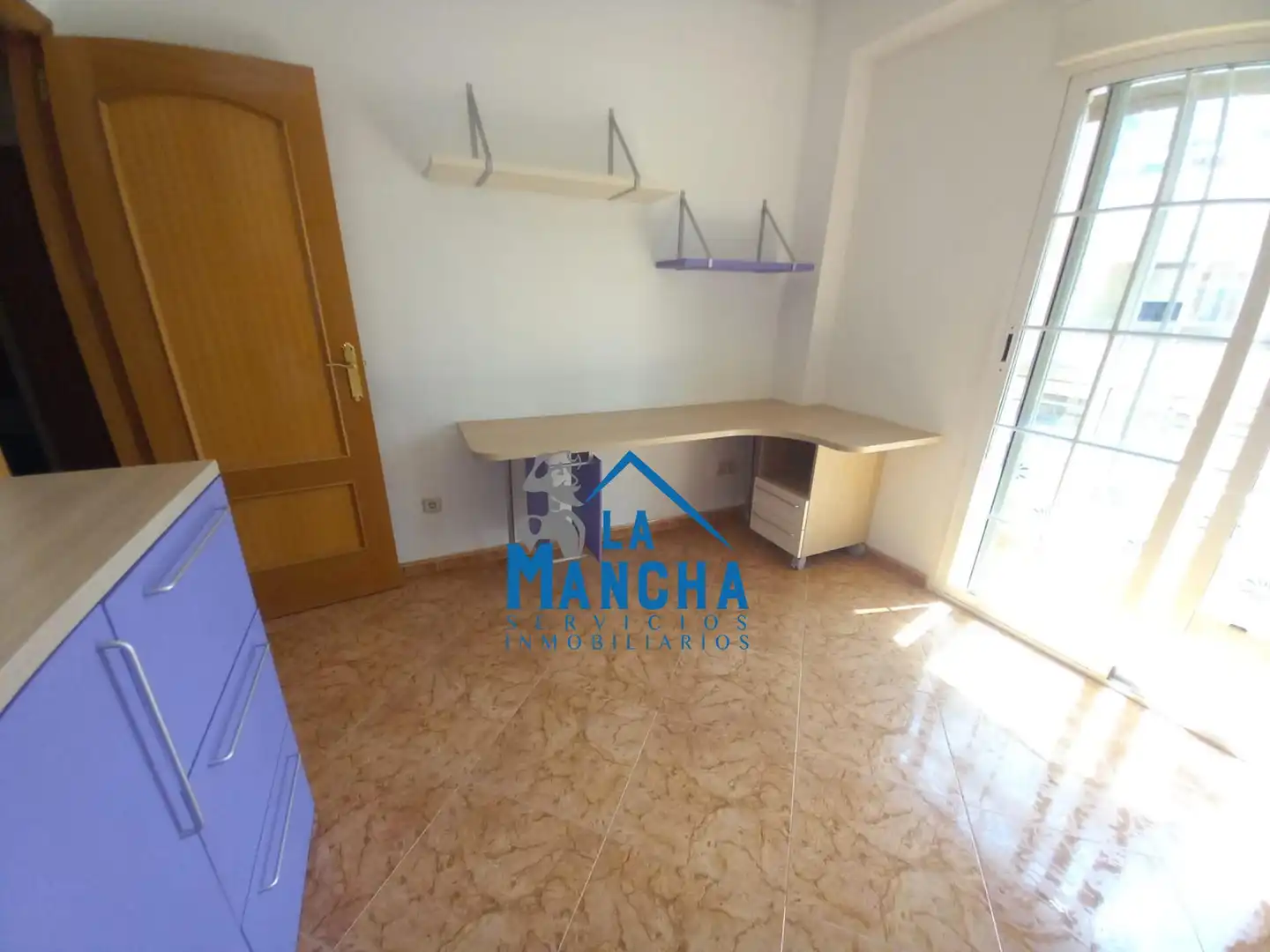 Kitchen of Flat for share in Albacete  with Heating, Furnished and Balcony