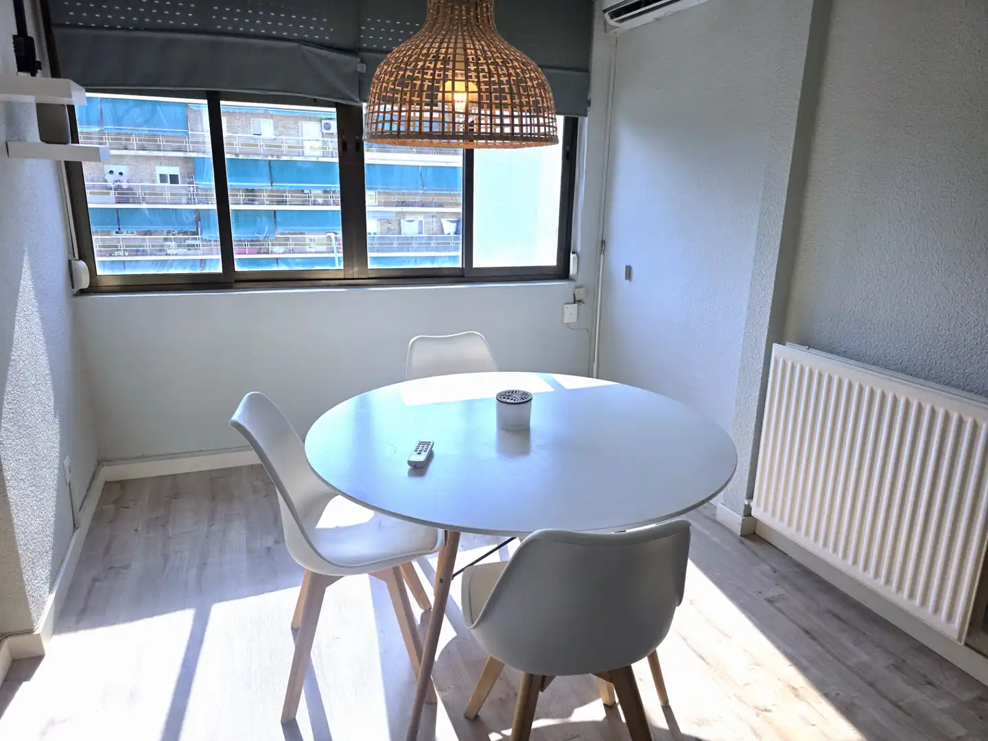 Comedor de Piso en venta en Coslada con Aire acondicionado, Calefacción y Terraza