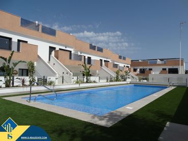 Bungalow con piscina en venta en Pilar de la Horadada ciudad