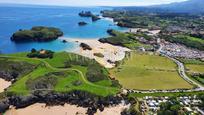 Vista exterior de Casa o xalet en venda en Llanes amb Jardí privat