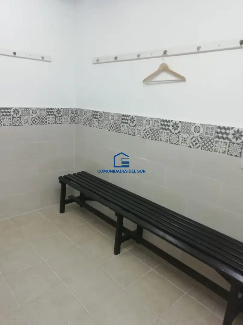 Baño de Local en venta en Cádiz