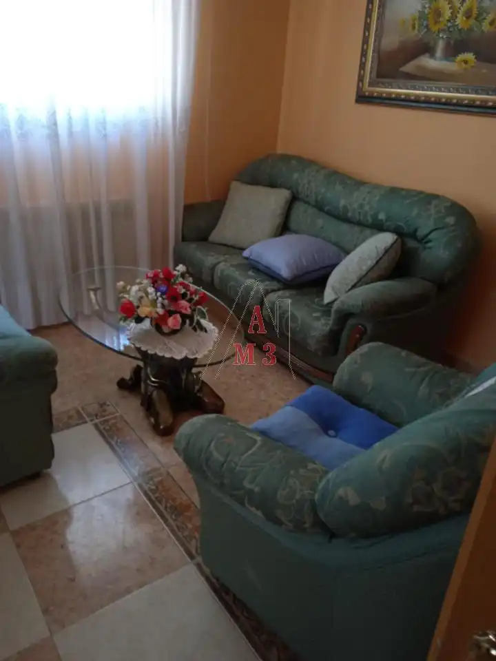 Sala d'estar de Casa o xalet en venda en Luyego amb Calefacció, Jardí privat i Terrassa
