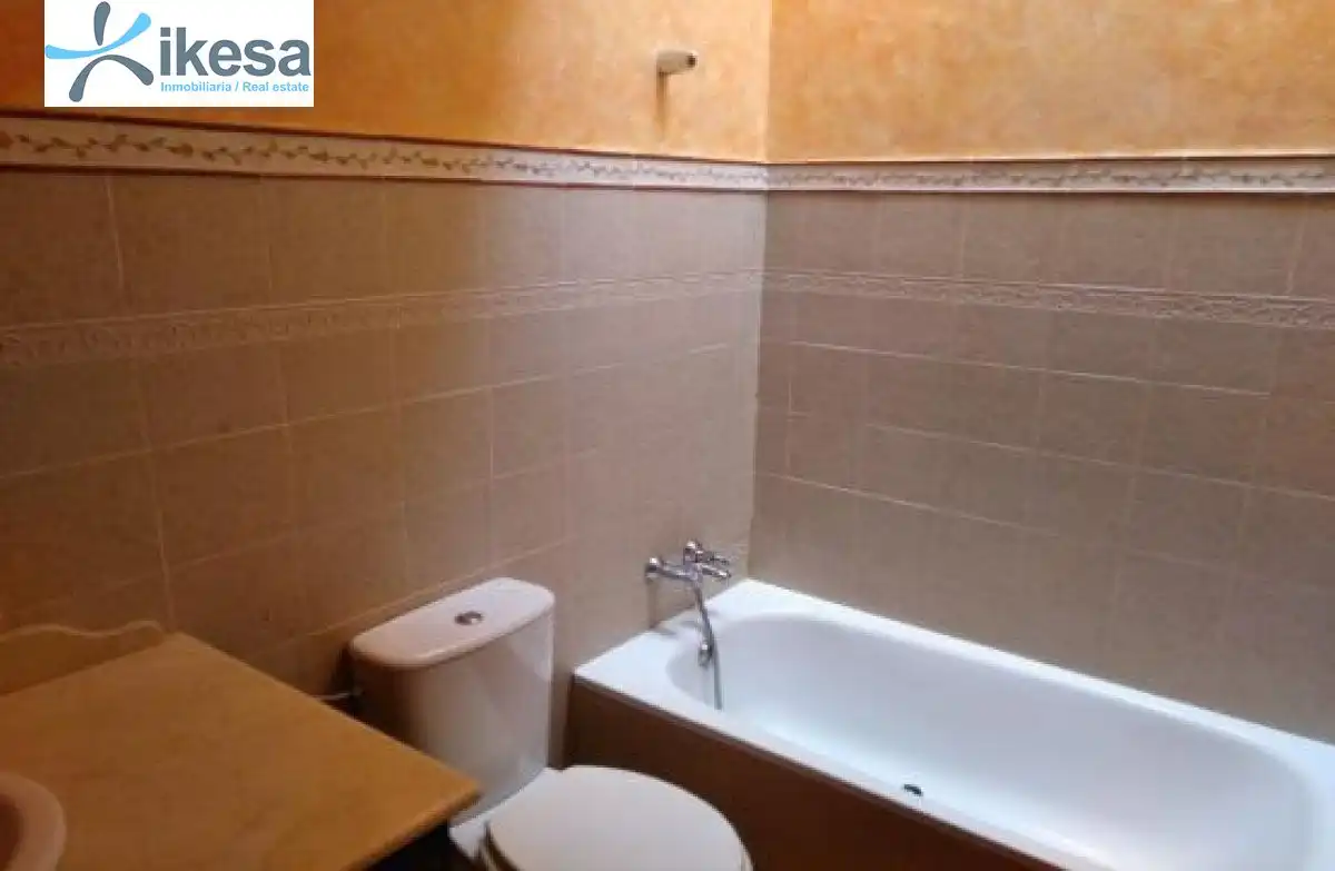 Casa adosada en venta en Avenida de Rota