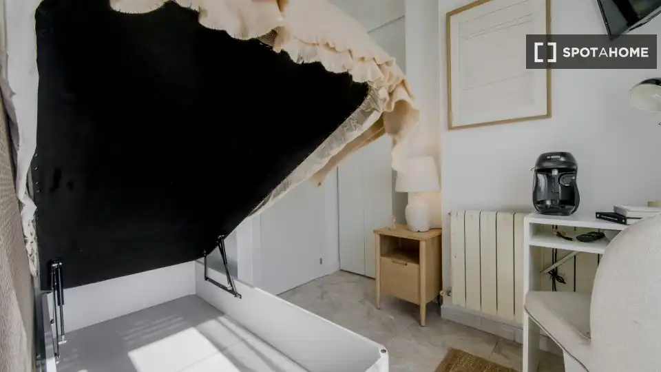 Room in San Isidro