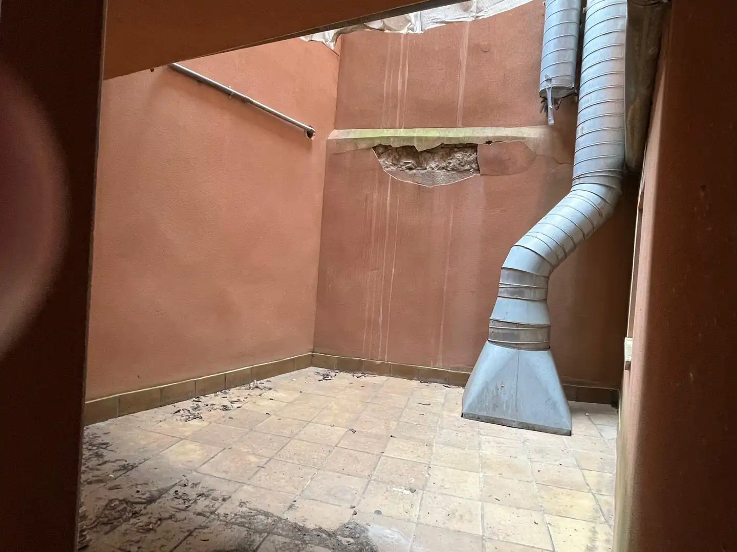 Gewerbefläche zum Verkauf in Font de la Malesa 2, imagen 11